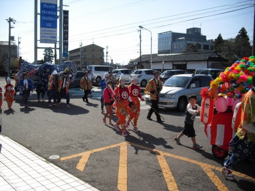 秋季祭礼獅子舞