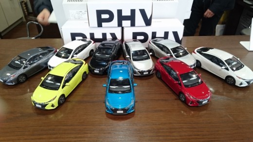 PRIUS PHV　登場！！