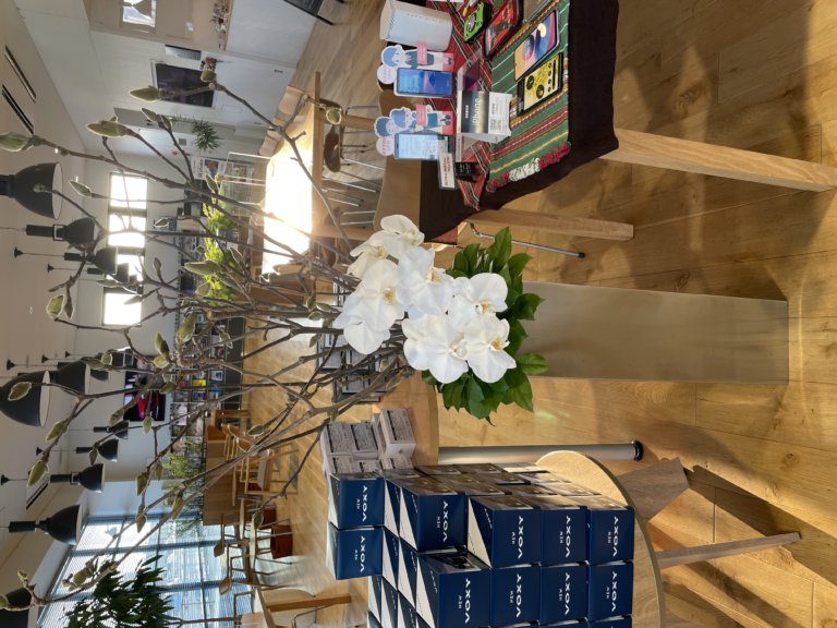 【高岡西店】☆今週のお花☆