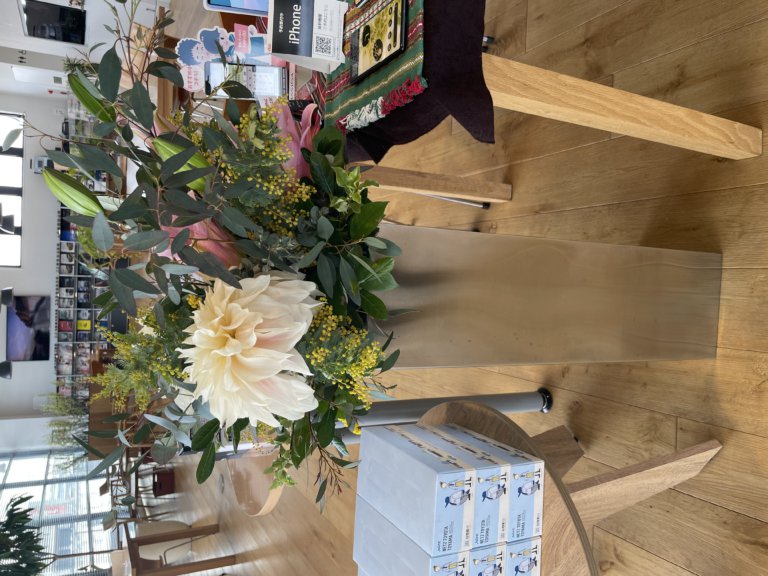 【高岡西店】☆今週のお花☆
