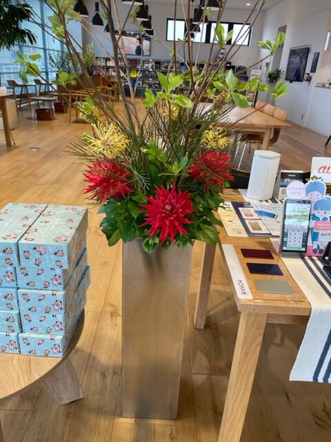 【高岡西店】☆今週のお花☆