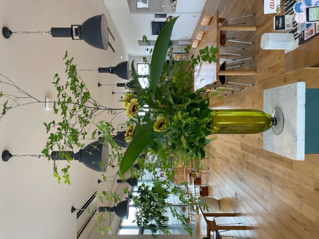 【高岡西店】☆今週のお花☆