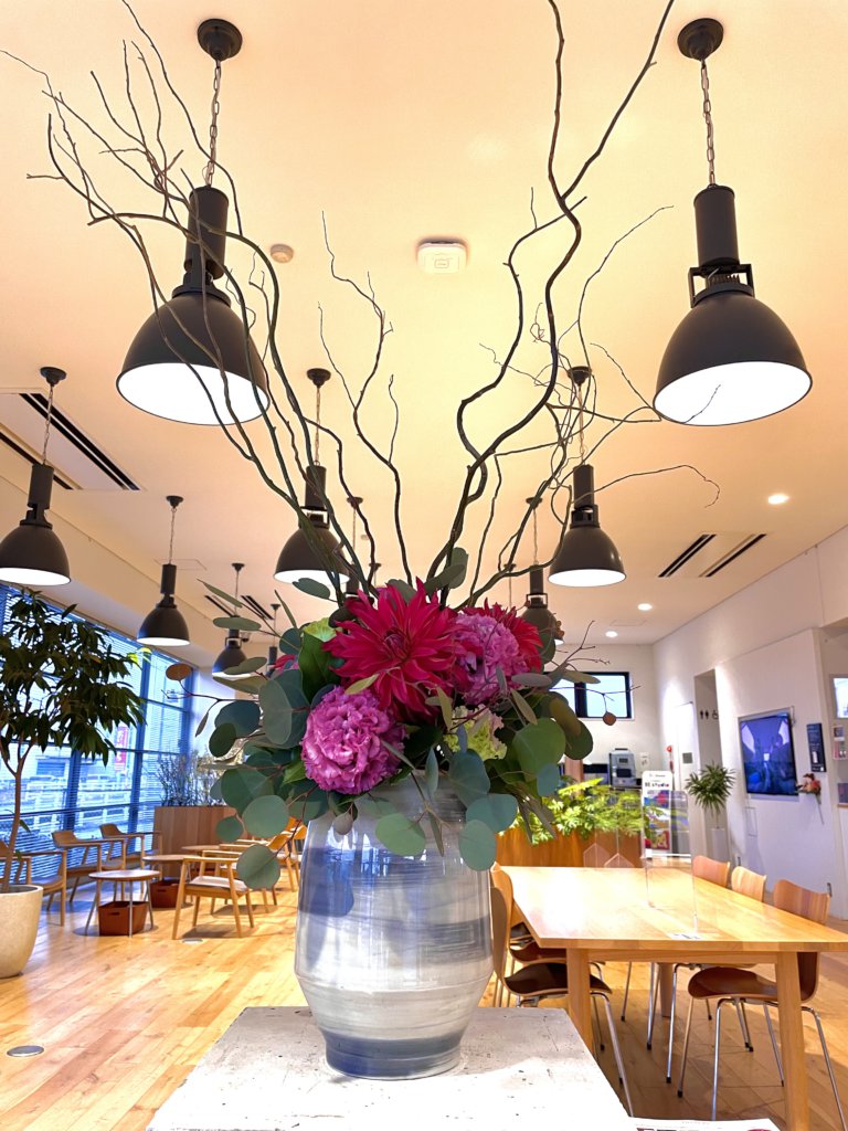 【高岡西店】☆今週のお花☆