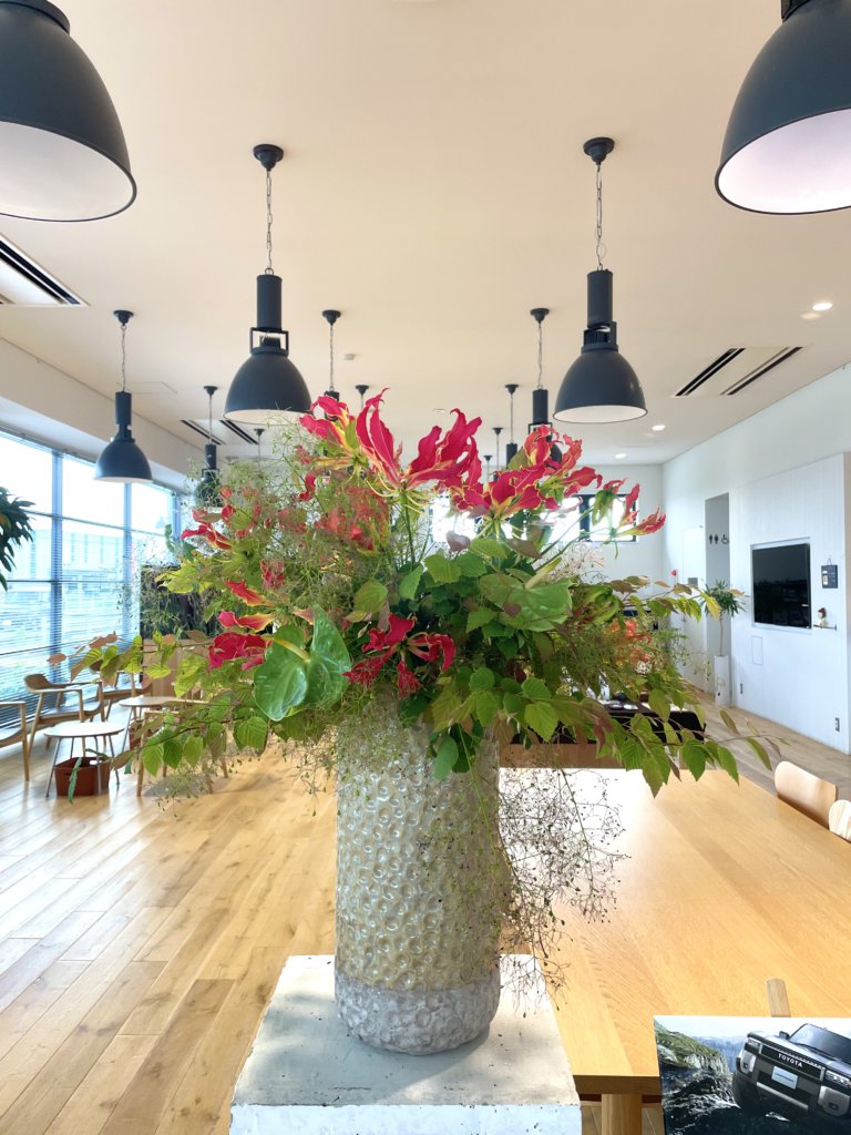 【高岡西店】☆今週のお花☆