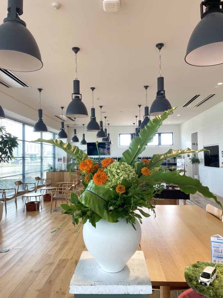 【高岡西店】☆今週のお花☆