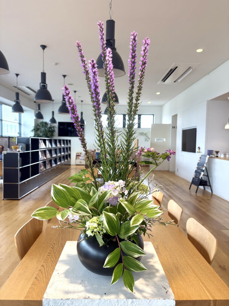 【高岡西店】☆今週のお花☆