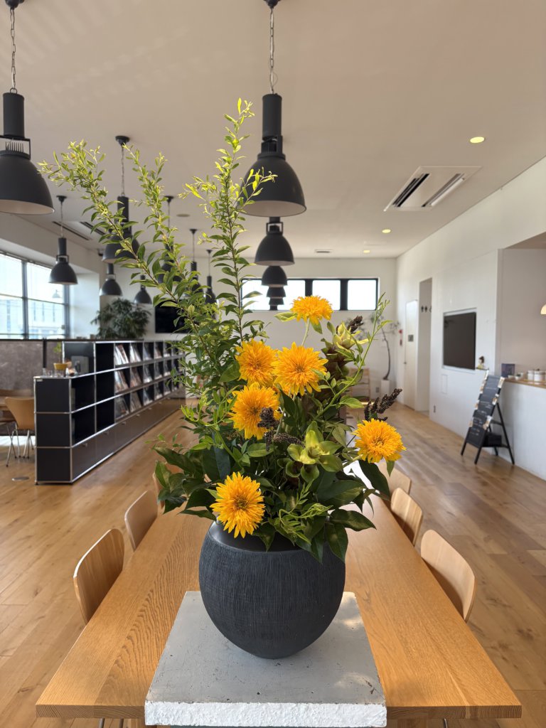 【‎高岡西店】☆今週のお花☆