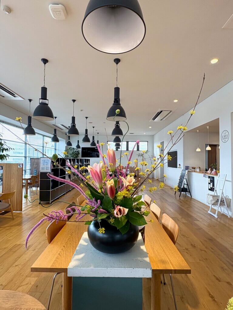 【高岡西店】☆今週のお花☆