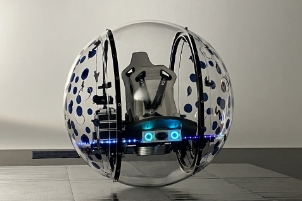 球体モビリティ展示by トヨタ技術会